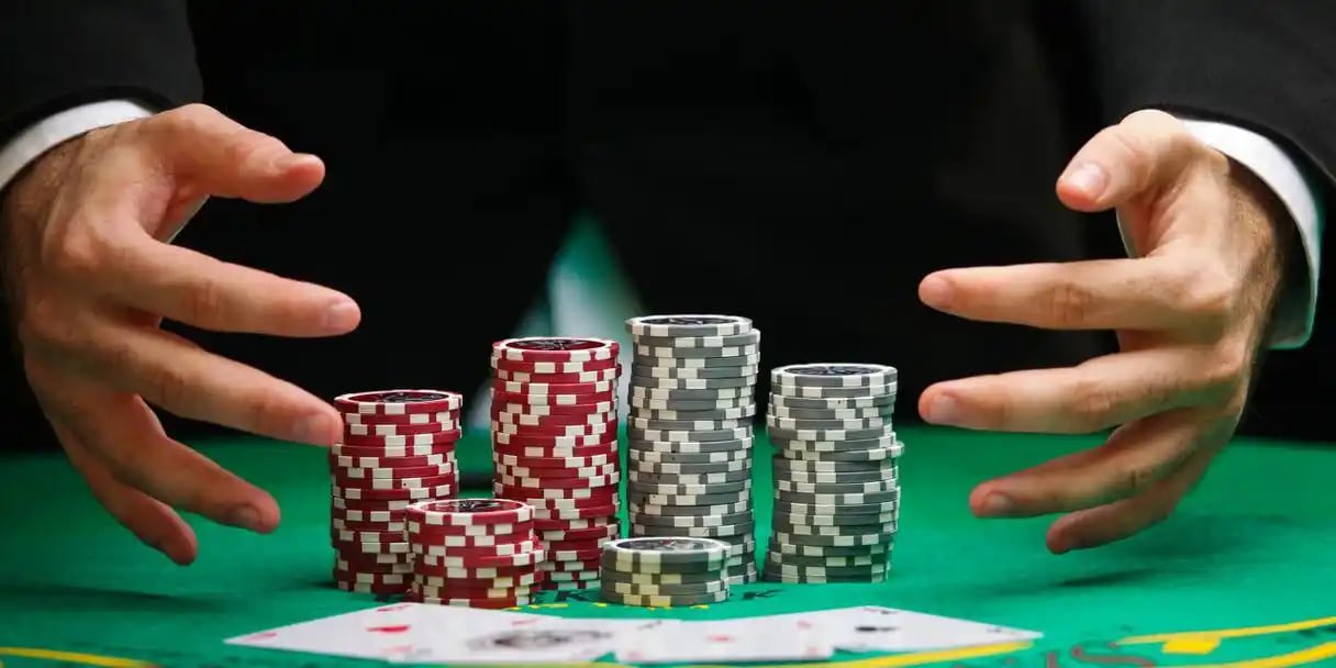 Antarmuka pembayaran rvip5 menunjukkan pilihan DANA, OVO, GoPay, dan QRIS